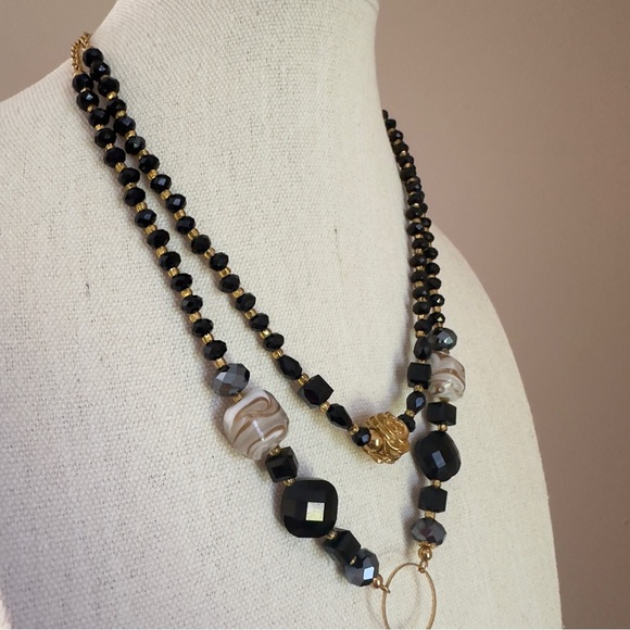 Black Faceted Beads with Golden Flower Statement Necklace - Picture 5 of 9